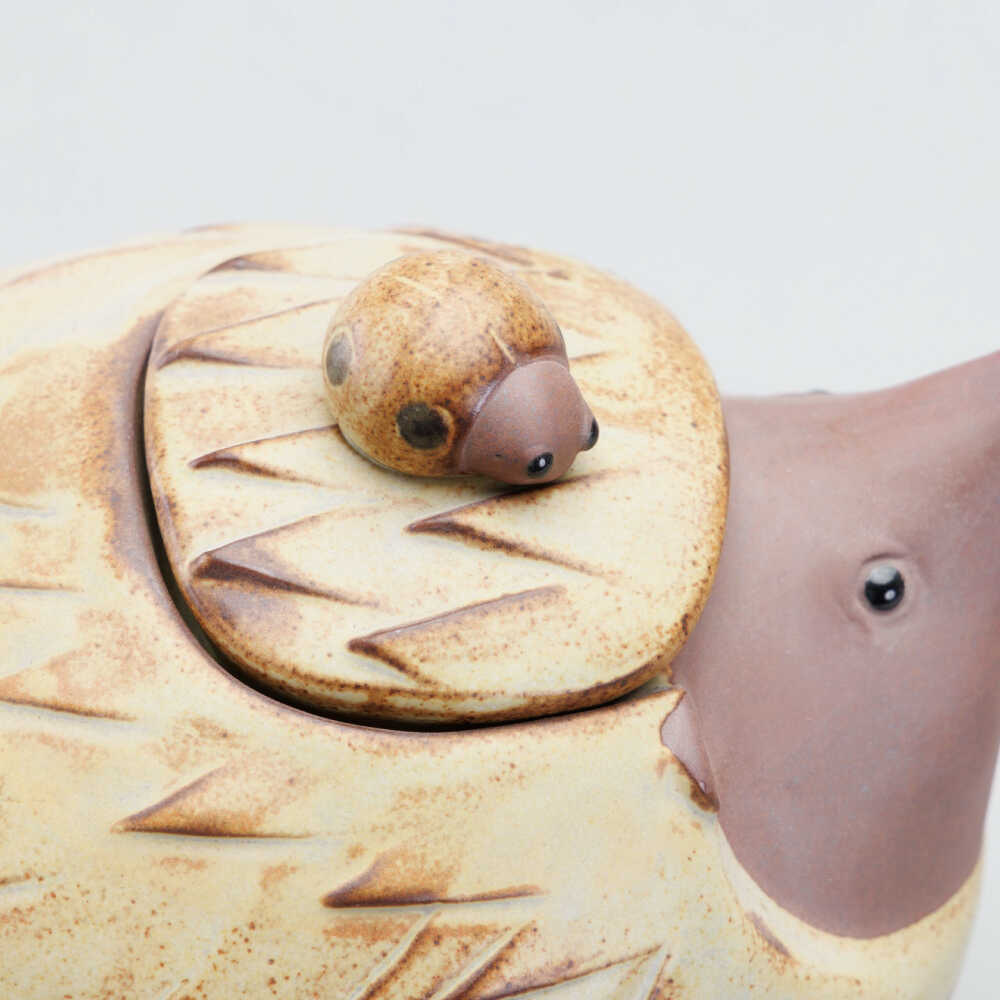 Kashiwa Craft Hedgehog Teapot - HANDMADE IN JAPAN