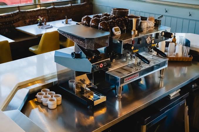 La Marzocco Swan Commercial Espresso Grinder