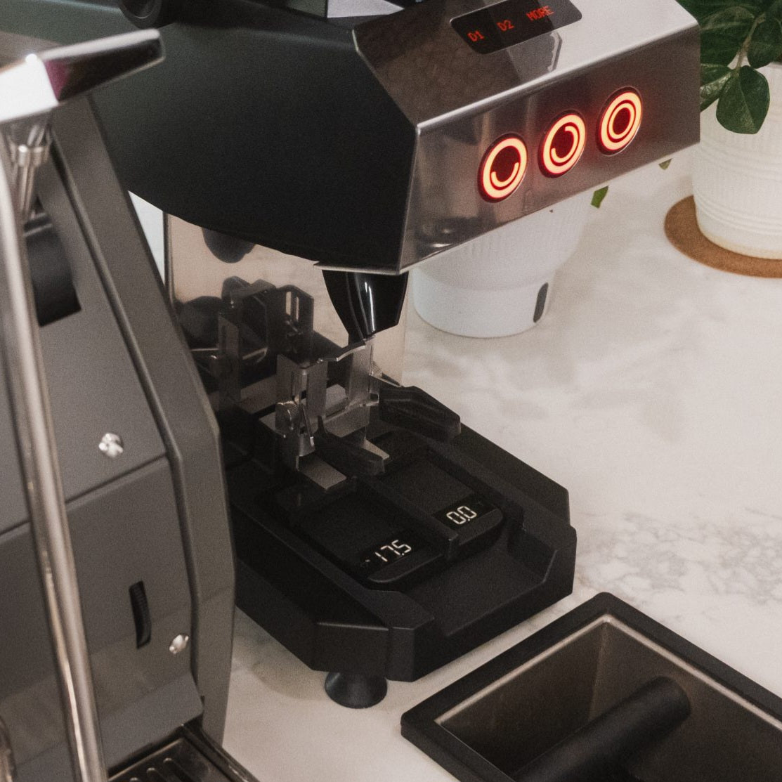 La Marzocco Grind by Weight Portafilter Stand/Tray (For Swan Grinder)